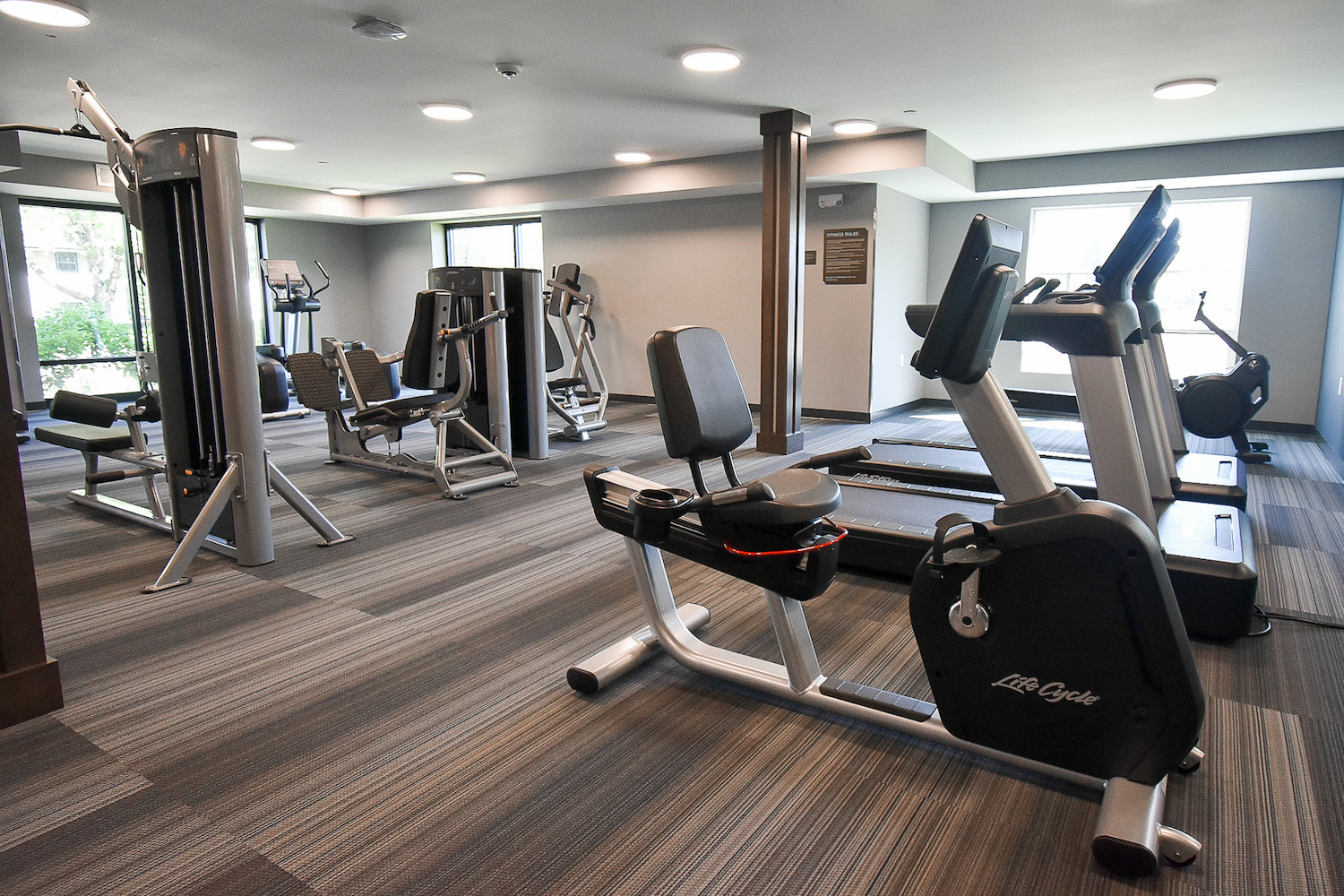 fitness center at affordable apartments in fridley